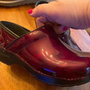 Dansko Red 38 NWOT